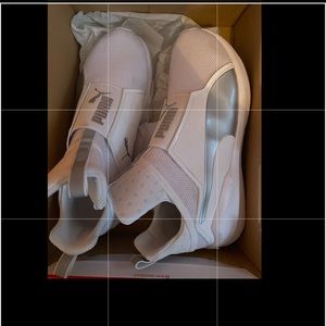 White and sliver PUMA fierce core shoes
